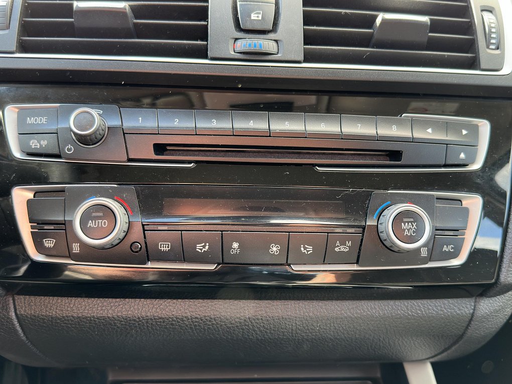 BMW Řada 1 1.5 i Advantage 116i