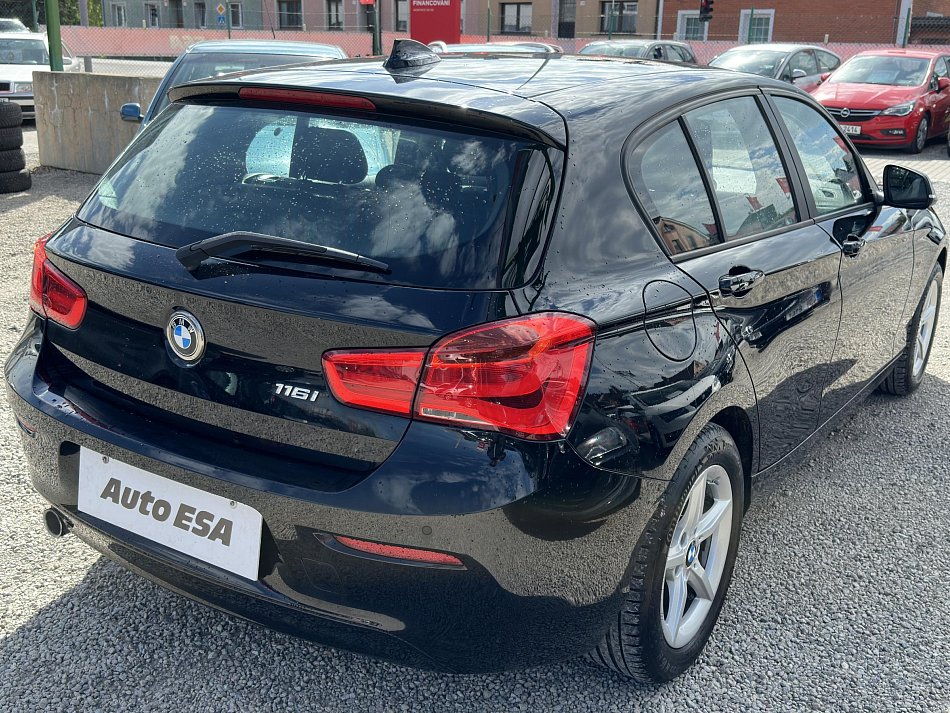 BMW Řada 1 1.5 i Advantage 116i