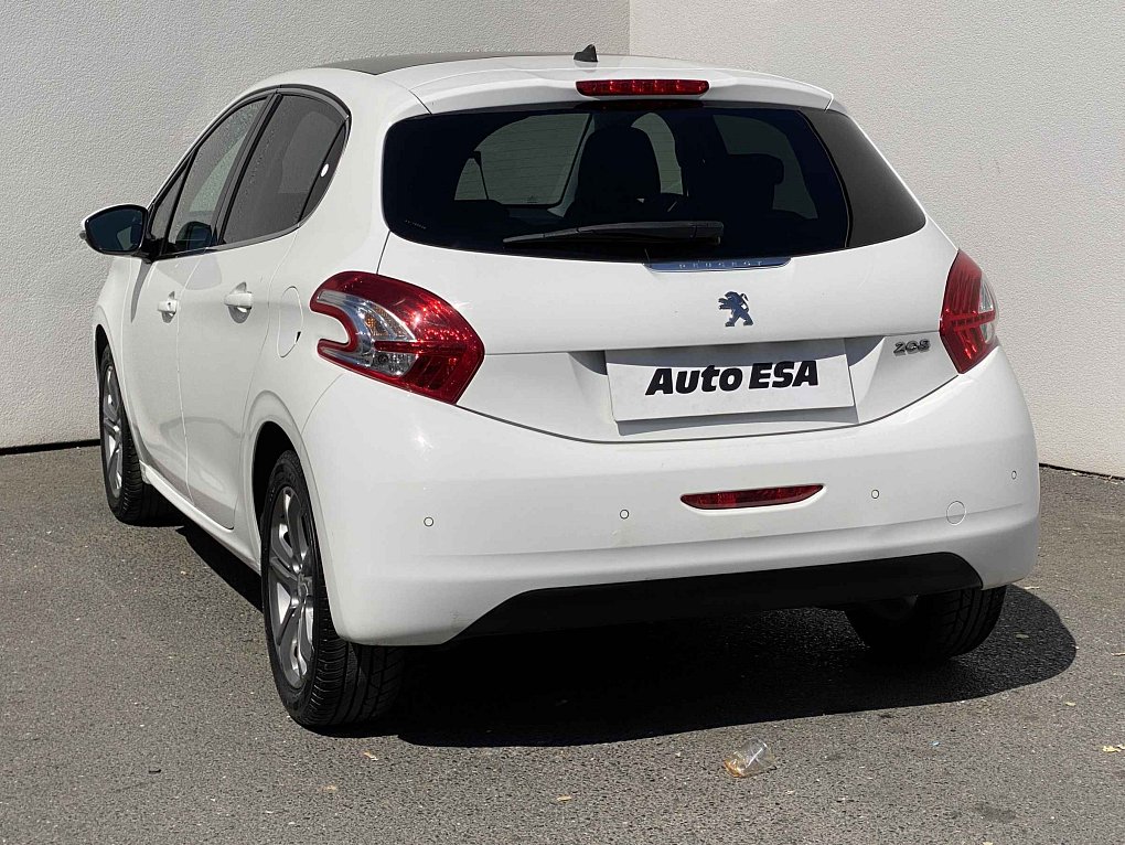 Peugeot 208 1.2 PT Allure