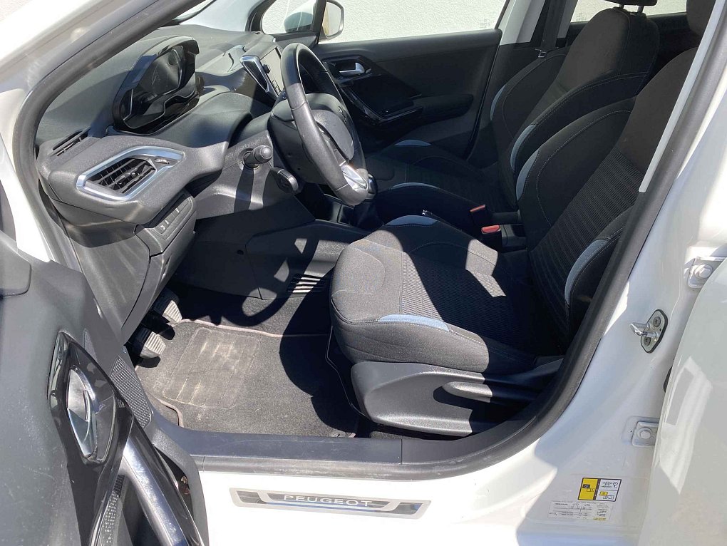 Peugeot 208 1.2 PT Allure
