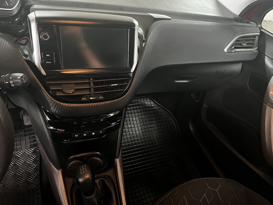 Peugeot 2008 1.2 