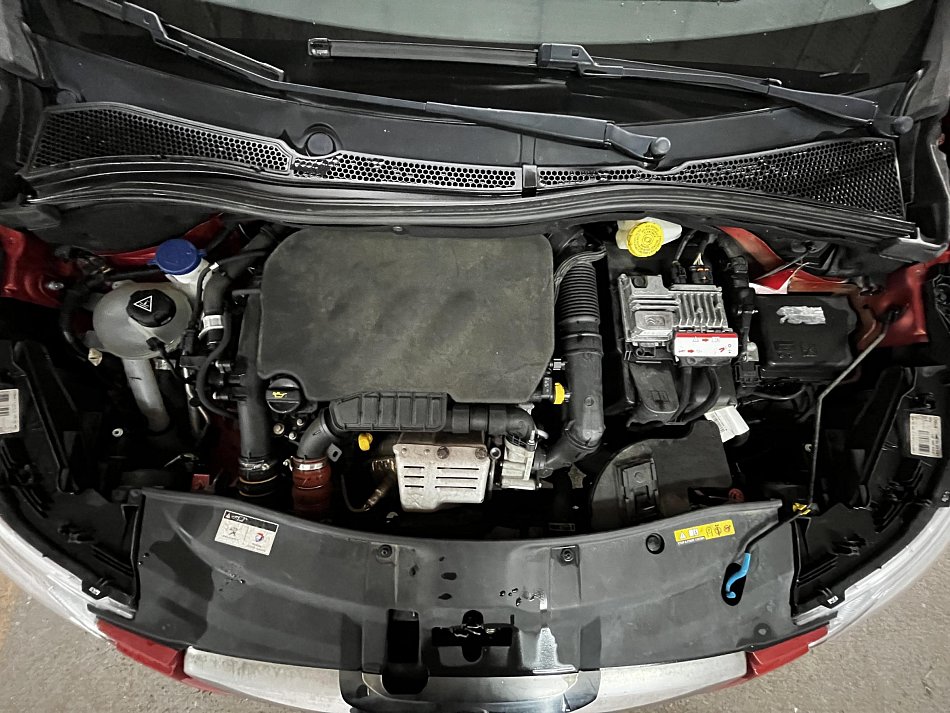 Peugeot 2008 1.2 