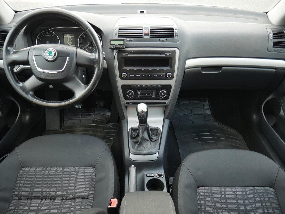 Škoda Octavia II 1.4 TSi Elegance