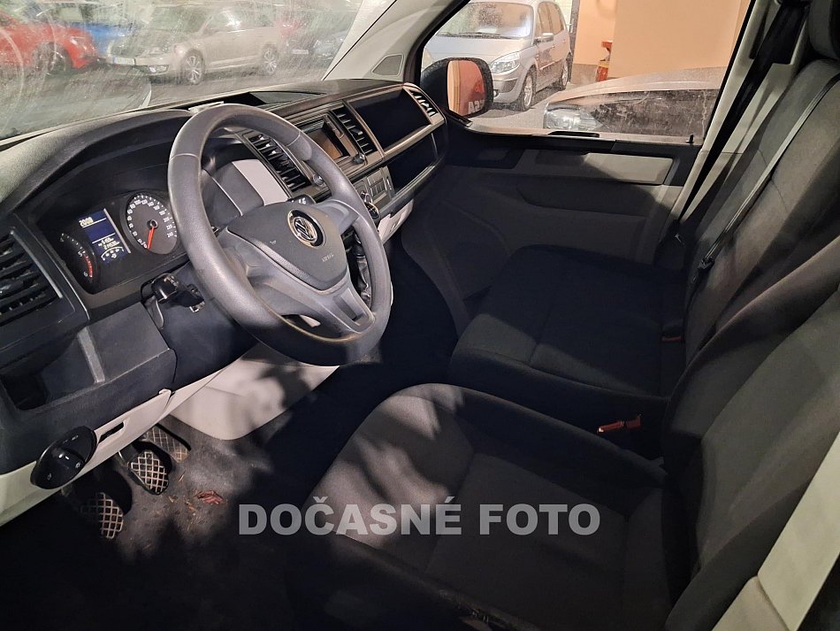 Volkswagen Transporter 2.0TDi  L1H1