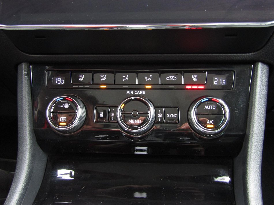 Škoda Superb III 2.0 TDi 