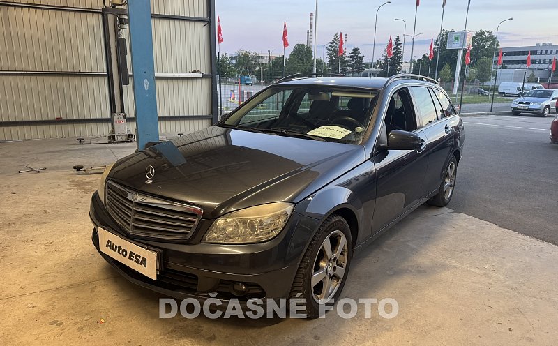 Mercedes-Benz Třída C 2.2. CDi 