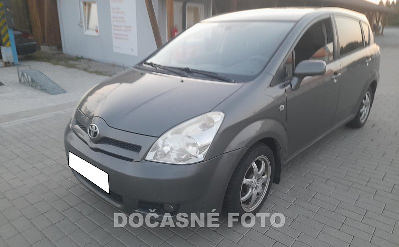 Toyota Corolla Verso 2.2 