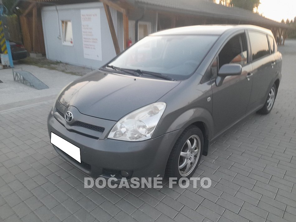 Toyota Corolla Verso 2.2 