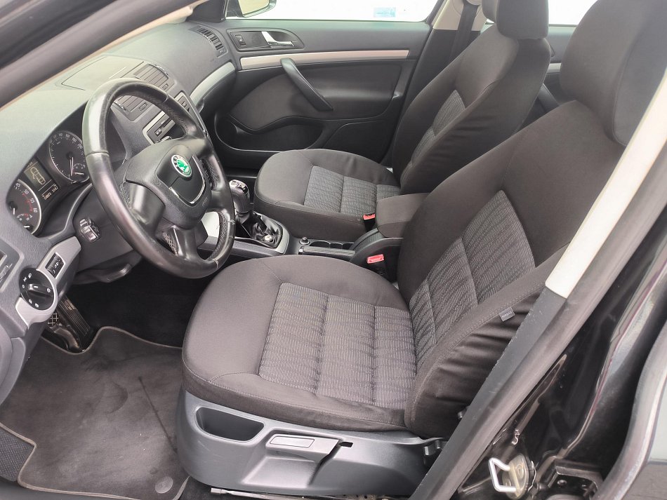 Škoda Octavia II 1.6 TDi Elegance FC