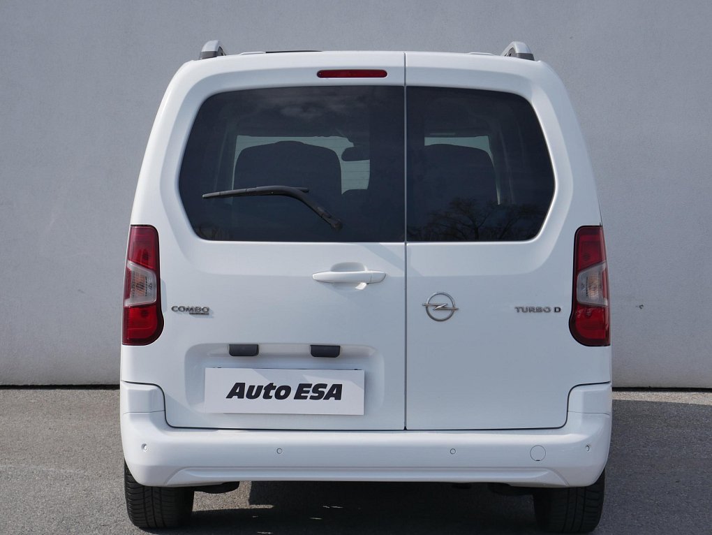 Opel Combo 1.5CDTi  MAXi XL 7míst