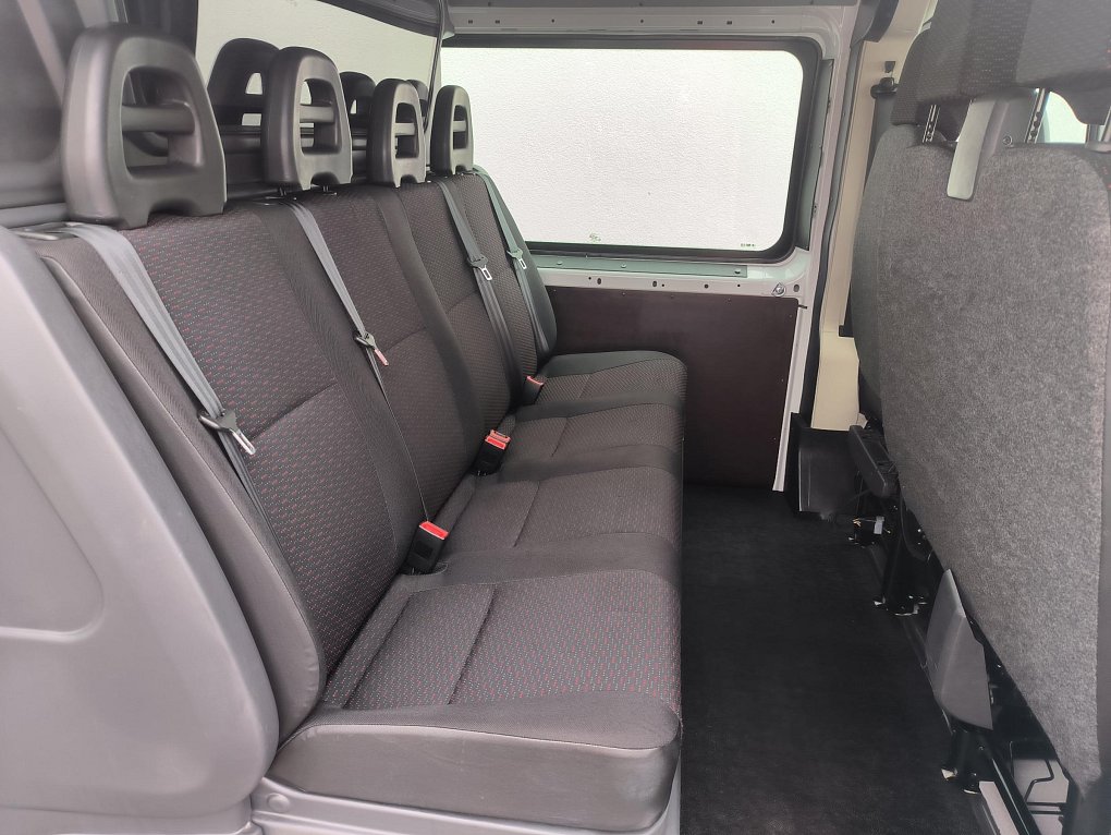 Opel Movano 2.2CDTi  L2H1 7míst