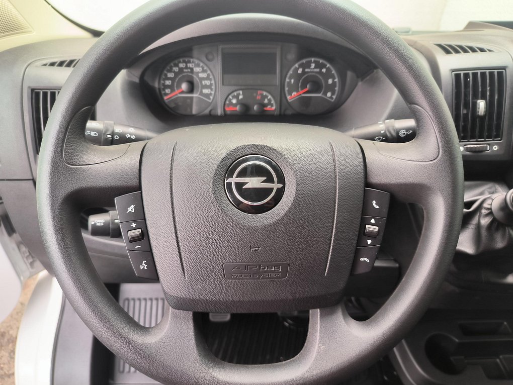 Opel Movano 2.2CDTi  L2H1 7míst