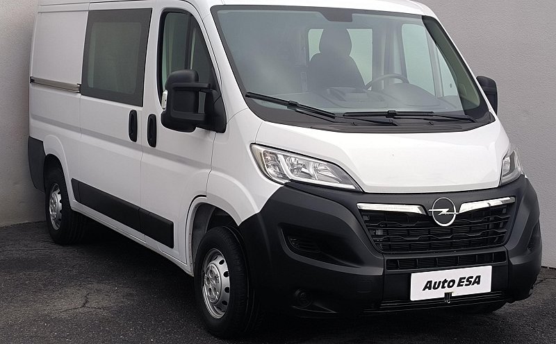 Opel Movano 2.2CDTi  L2H1 7míst