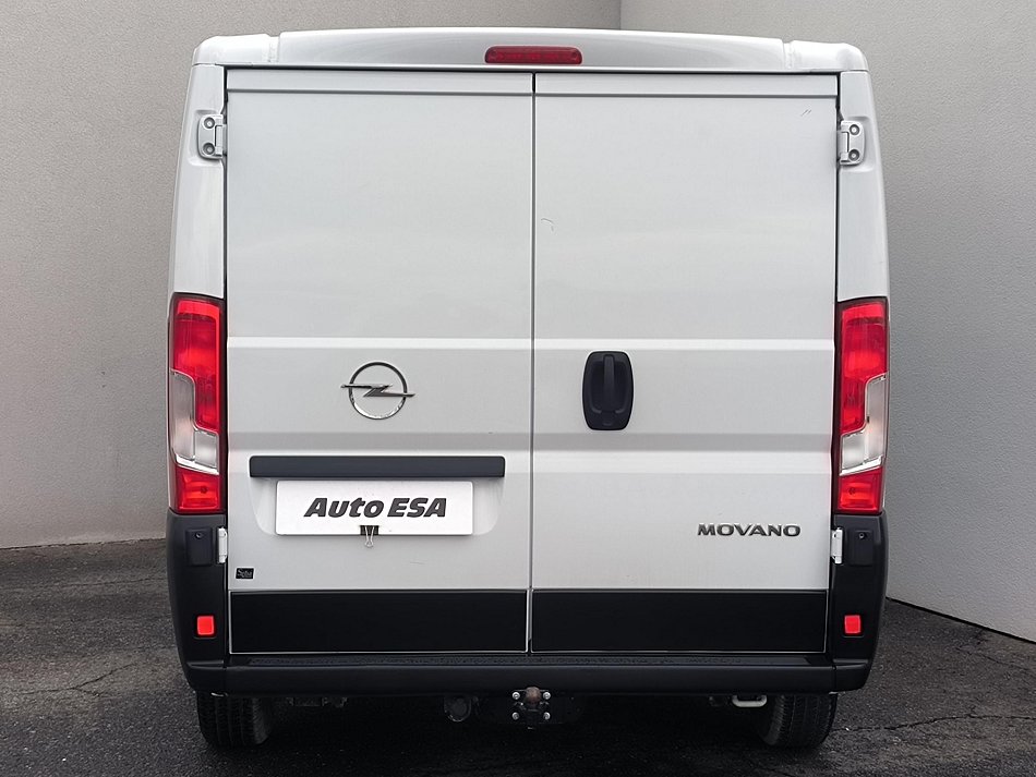 Opel Movano 2.2CDTi  L2H1 7míst