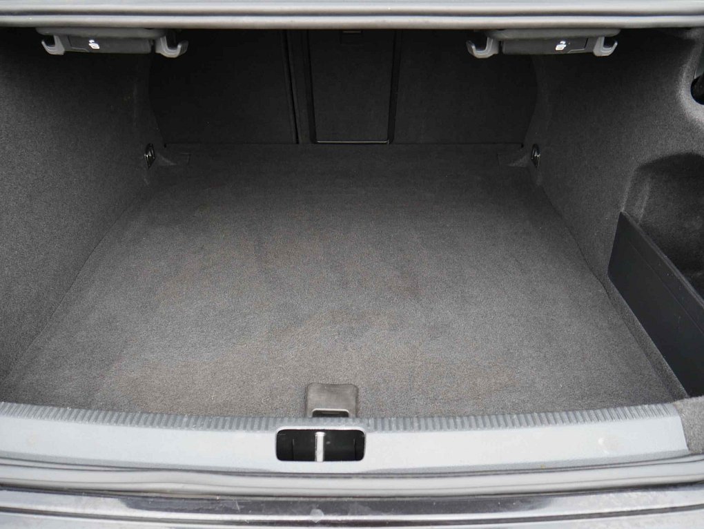 Volkswagen Passat CC 2.0TDI 