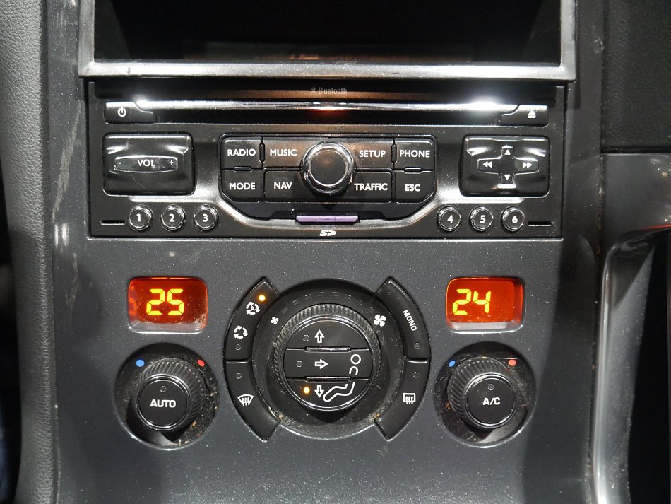 Peugeot 3008 1.6 HDi 