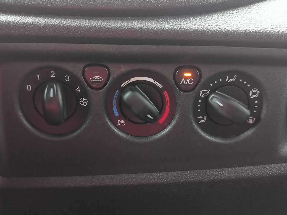 Ford Transit 2.2TDCi Trend L3H3 9MÍST