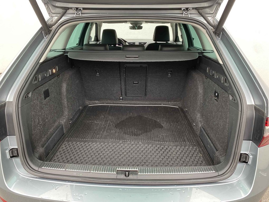 Škoda Superb III 2.0 TDi L&K
