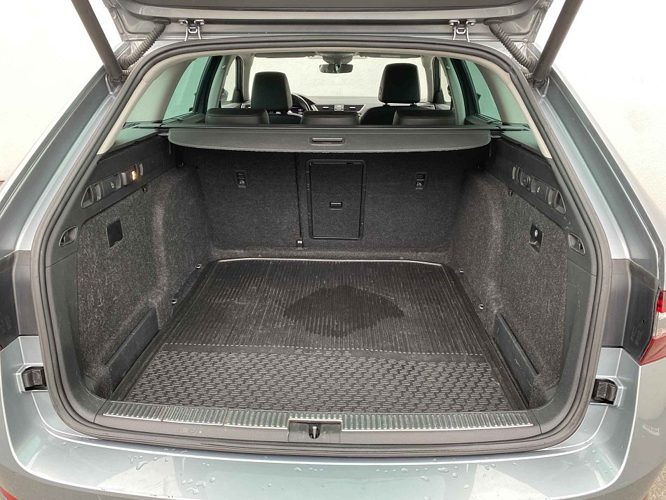 Škoda Superb III 2.0 TDi L&K