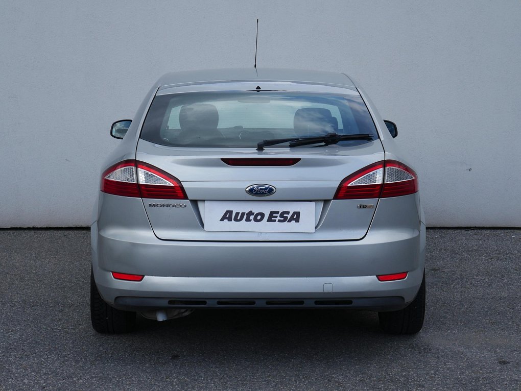 Ford Mondeo 1.8 TDCi 