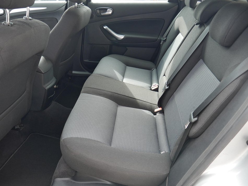 Ford Mondeo 1.8 TDCi 