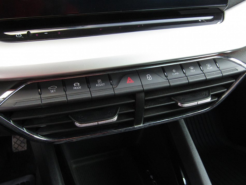 Škoda Octavia IV 1.5 TSi Style