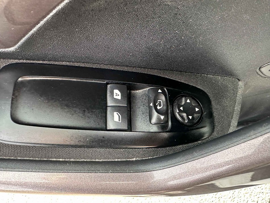 Peugeot 2008 1.2 Business