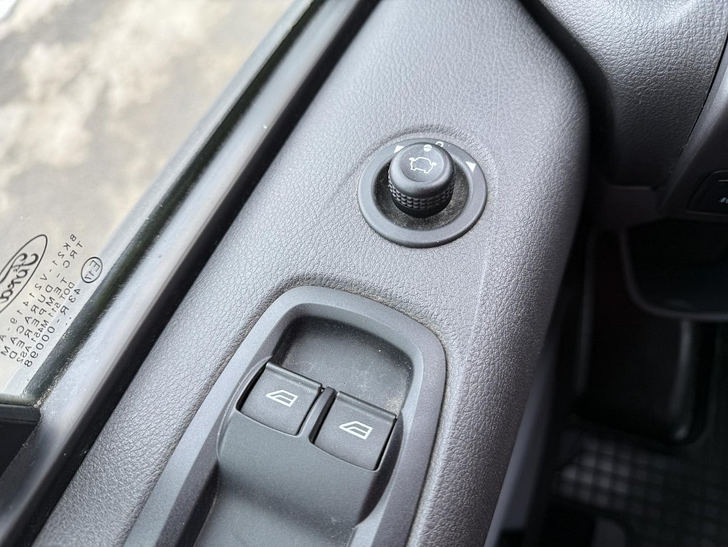 Ford Transit Custom 2.0TDCi Trend L1H2 6míst