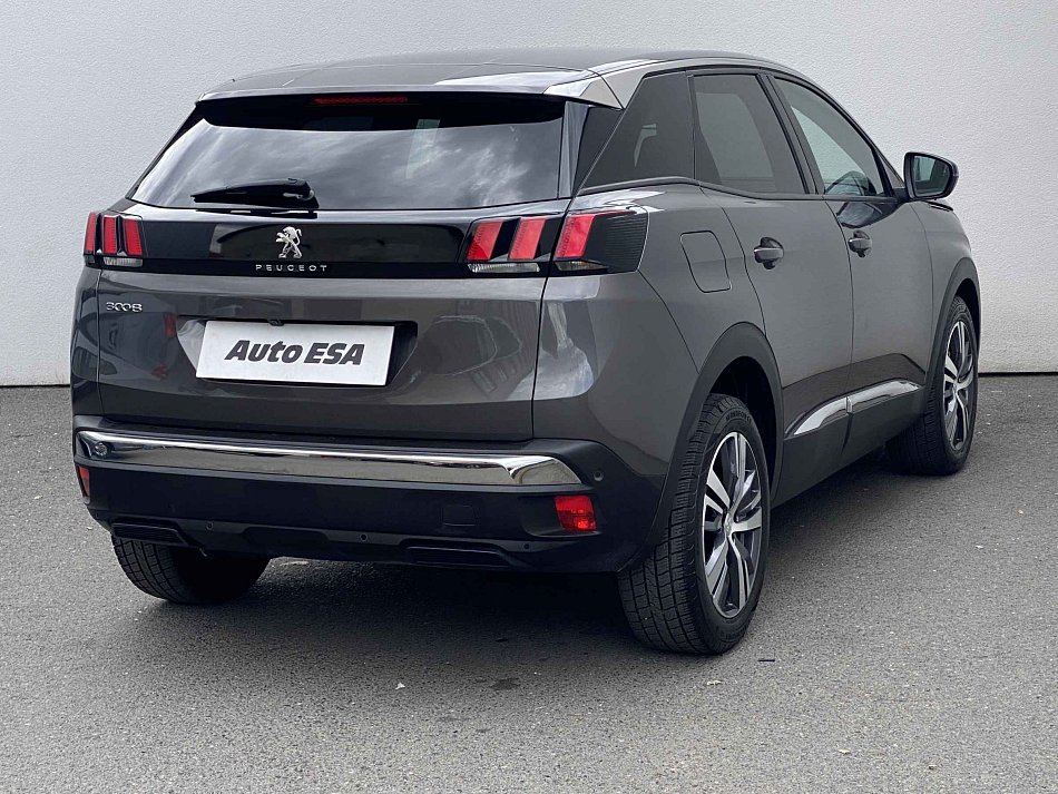 Peugeot 3008 1.2 PT Allure
