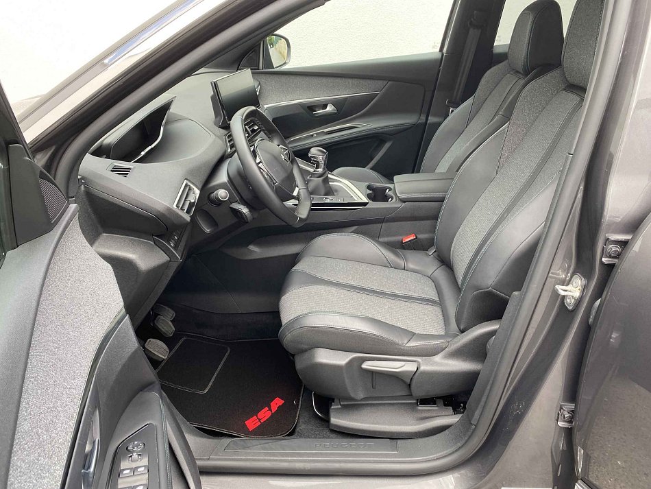 Peugeot 3008 1.2 PT Allure