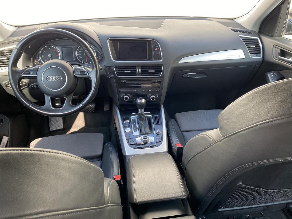 Audi Q5 2.0 TDi S-line Quattro
