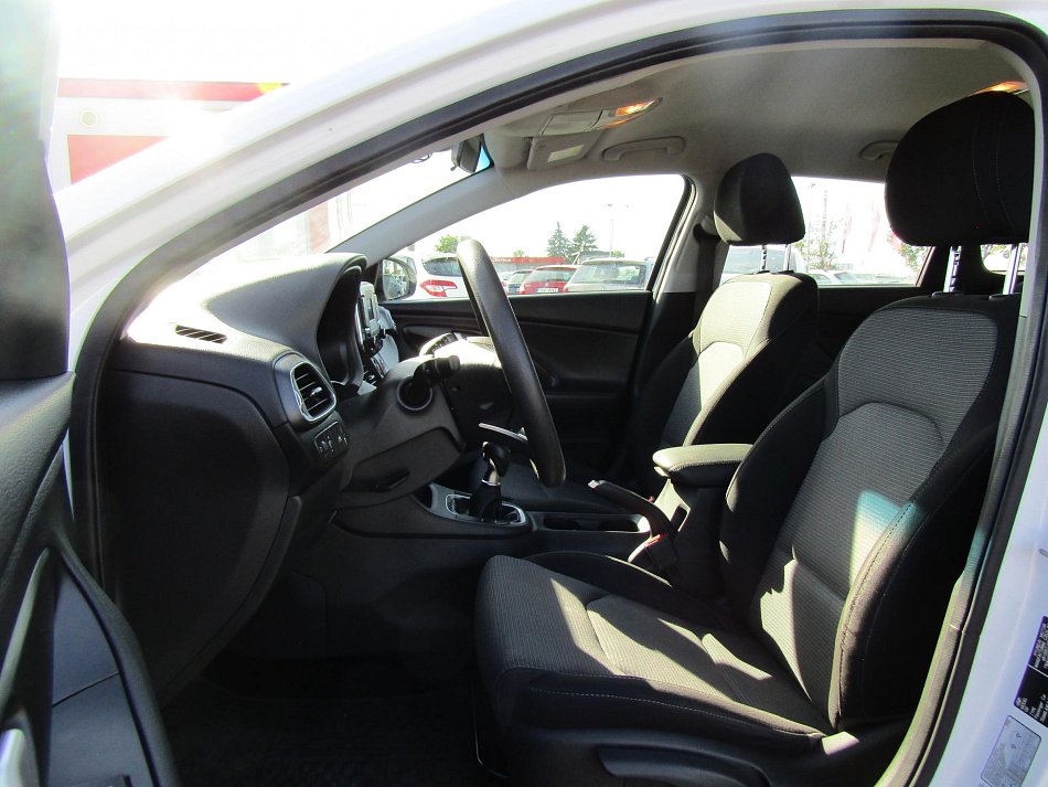 Hyundai I30 1.6 CRDi Trikolor