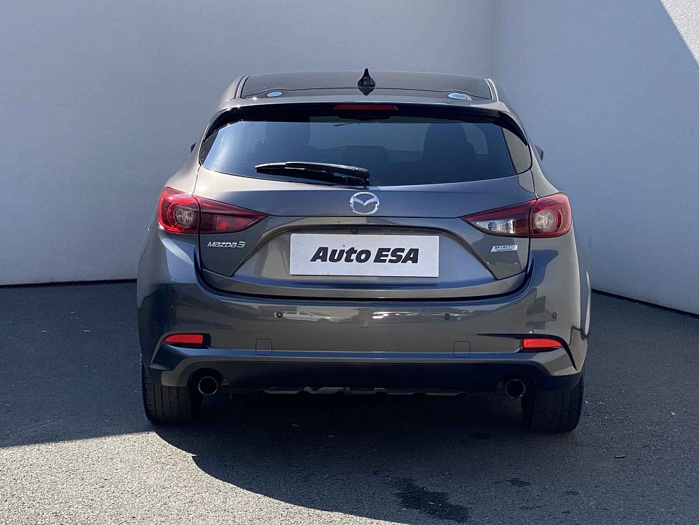 Mazda 3 2.0i 