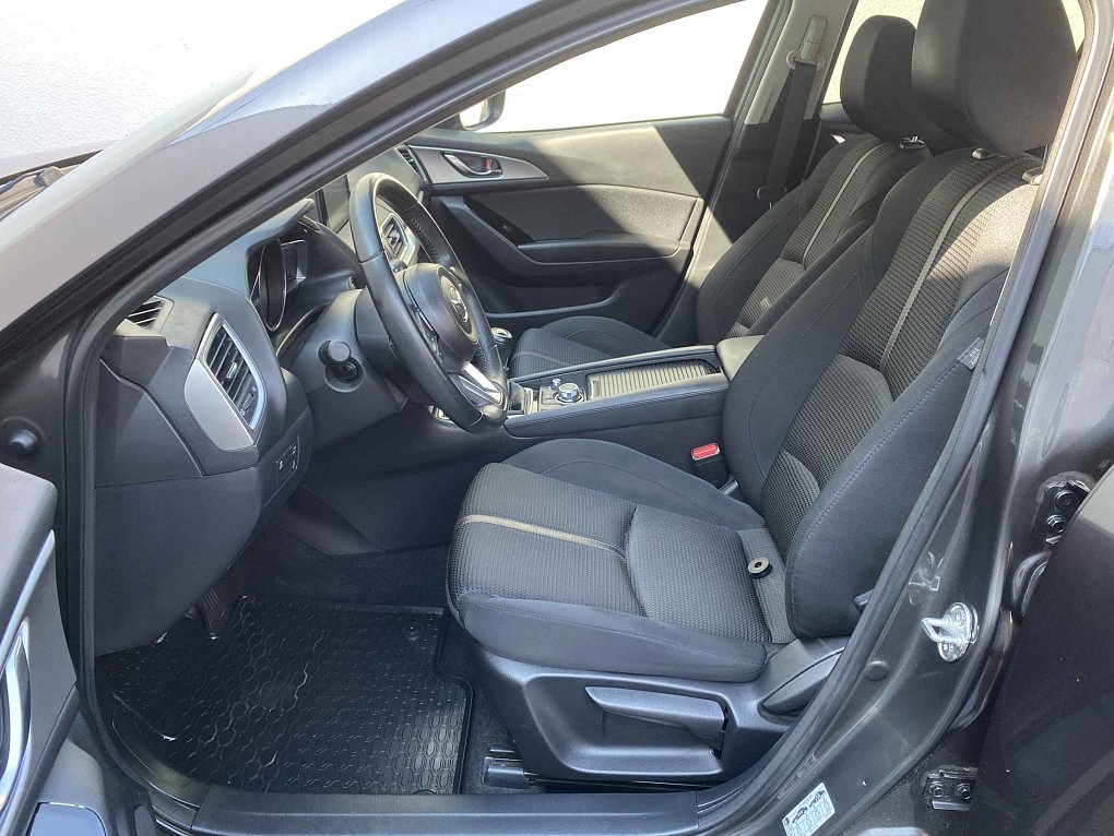 Mazda 3 2.0i 