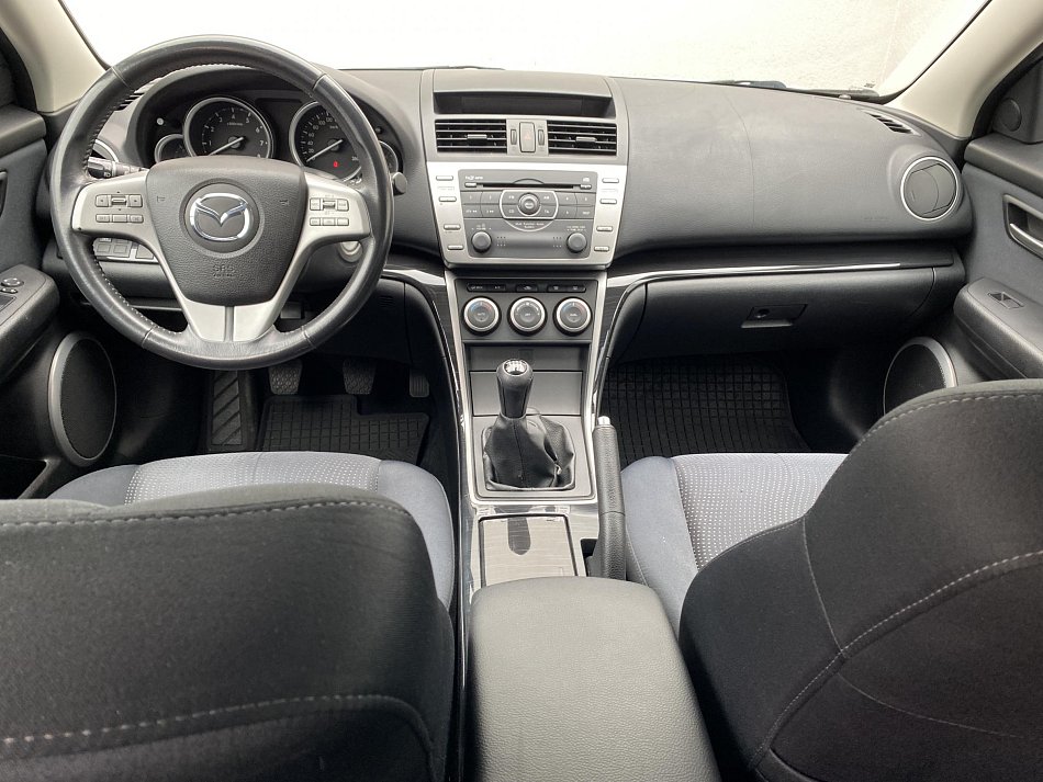 Mazda 6 2.0 i 