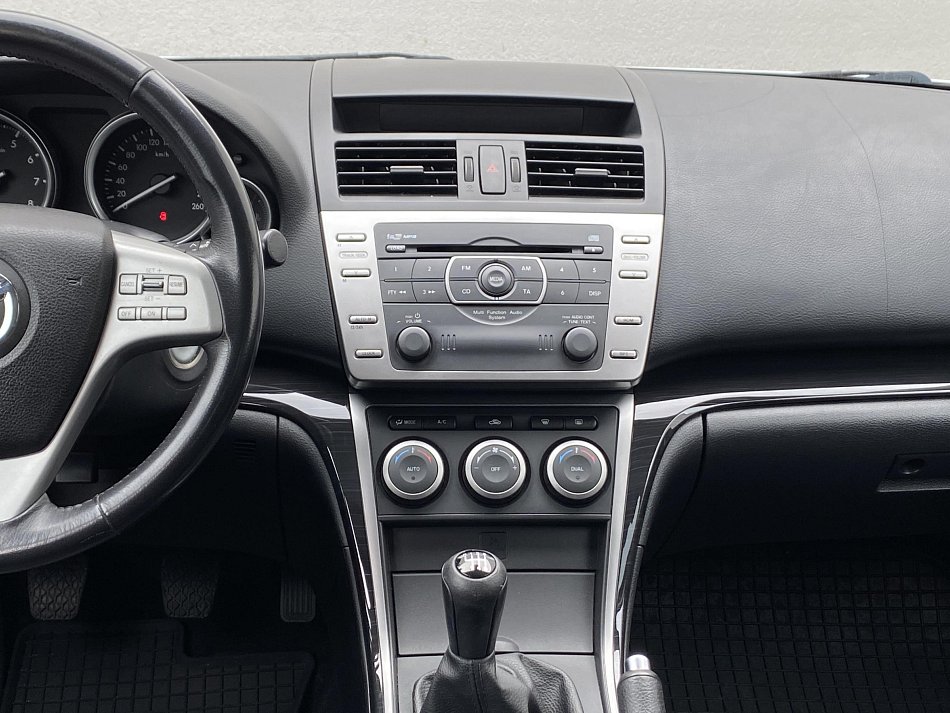 Mazda 6 2.0 i 