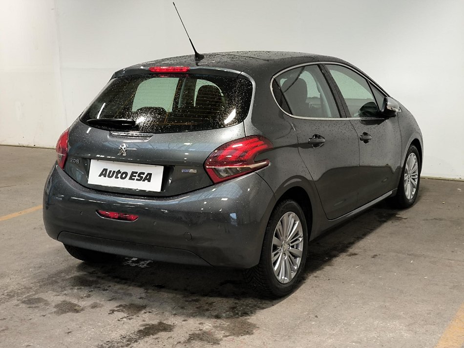 Peugeot 208 1.2PT Allure