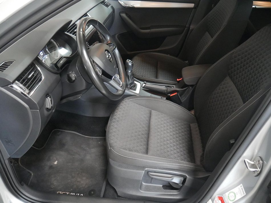Škoda Octavia III 1.6 TDi Ambition