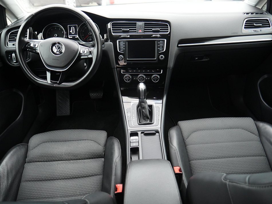 Volkswagen Golf 1.4 TSi 