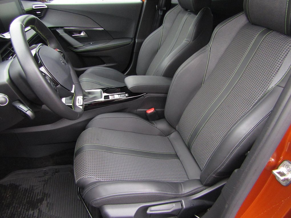 Peugeot 2008 1.2PT GT Line