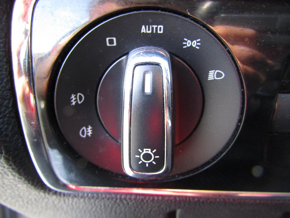 Škoda Superb II 2.0 TDi Elegance