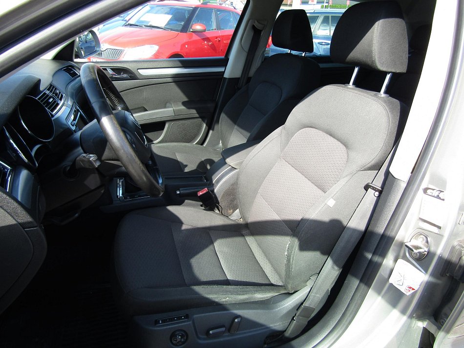 Škoda Superb II 2.0 TDi Elegance