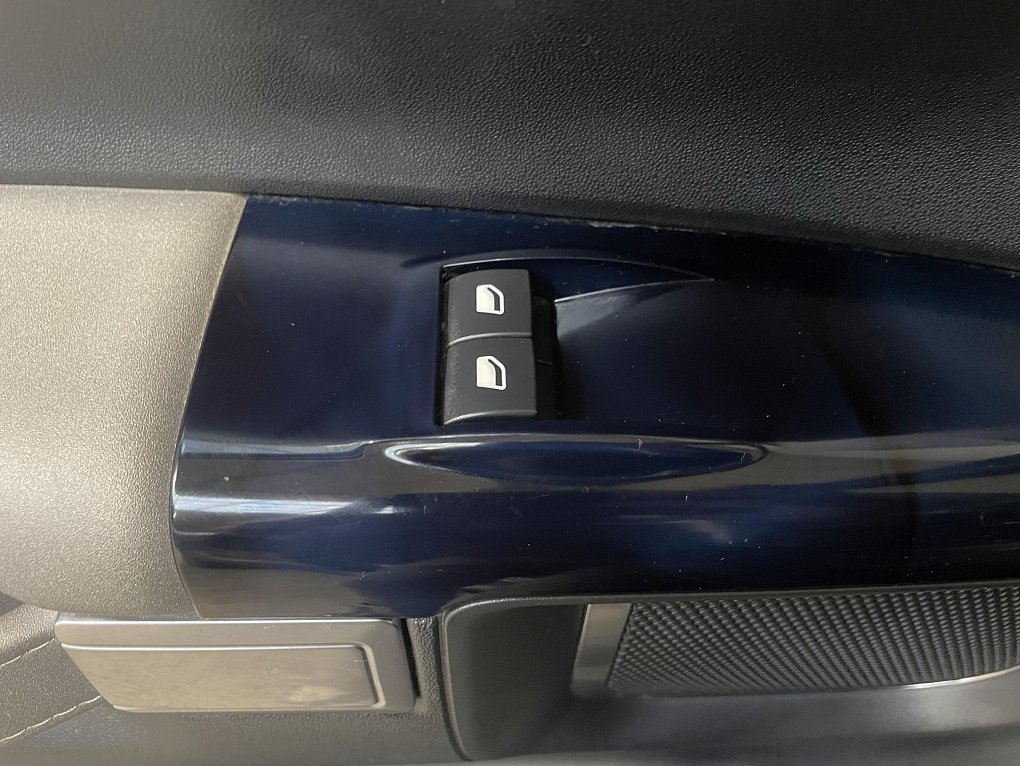 Citroën C4 Cactus 1.2PT Shine