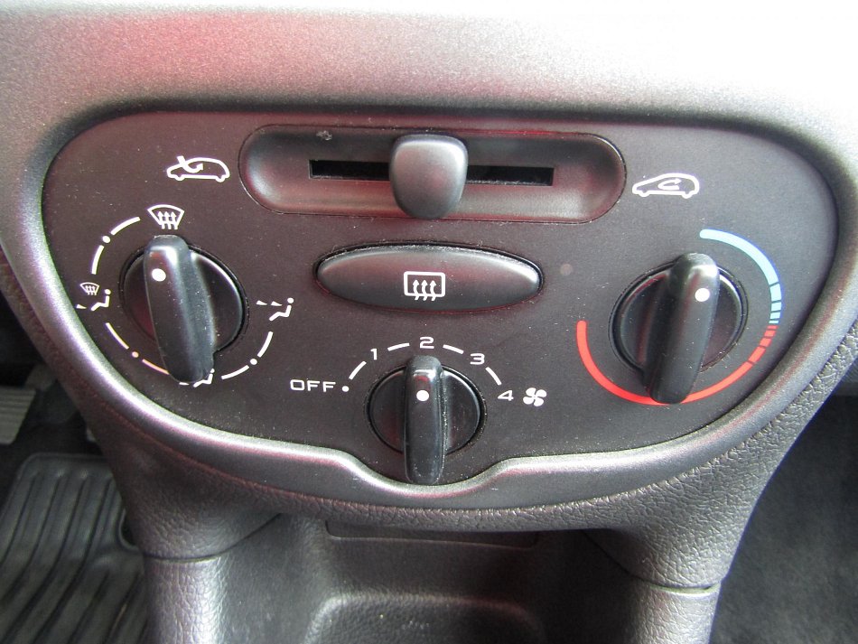 Peugeot 206 1.1i 