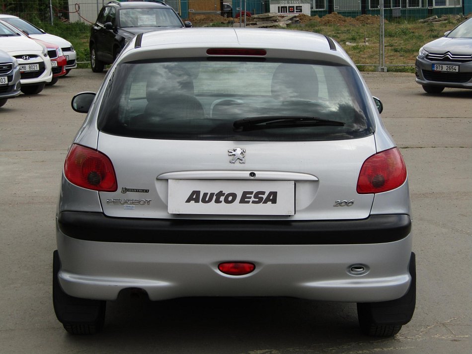 Peugeot 206 1.1i 