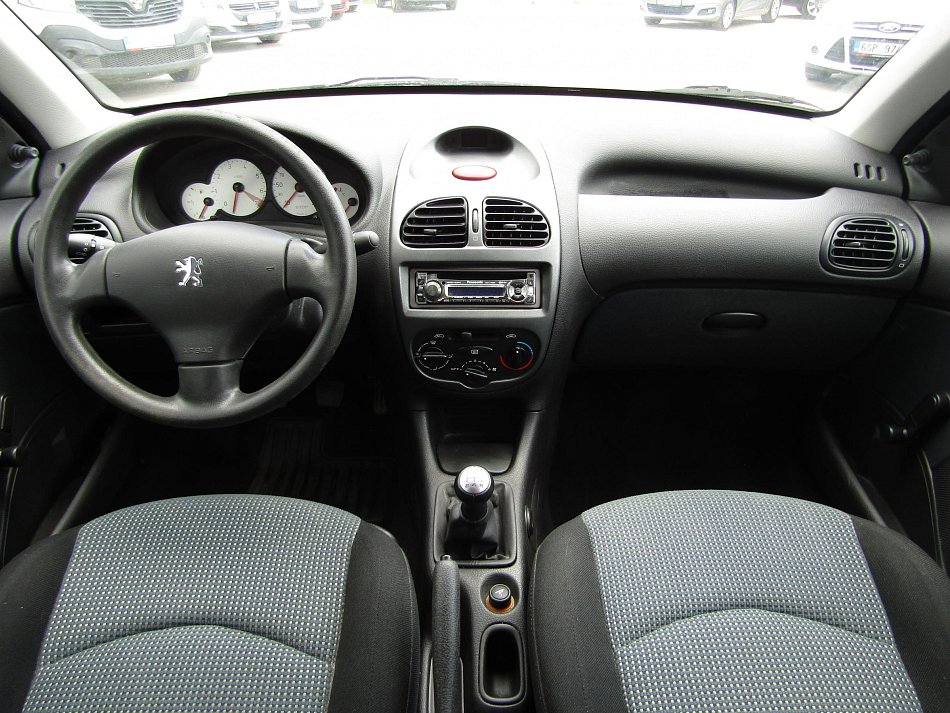 Peugeot 206 1.1i 