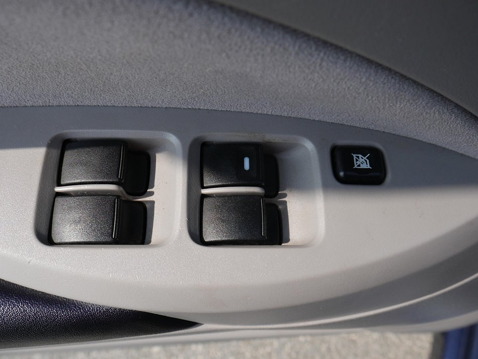 Mitsubishi Grandis 2.4 MIVEC 