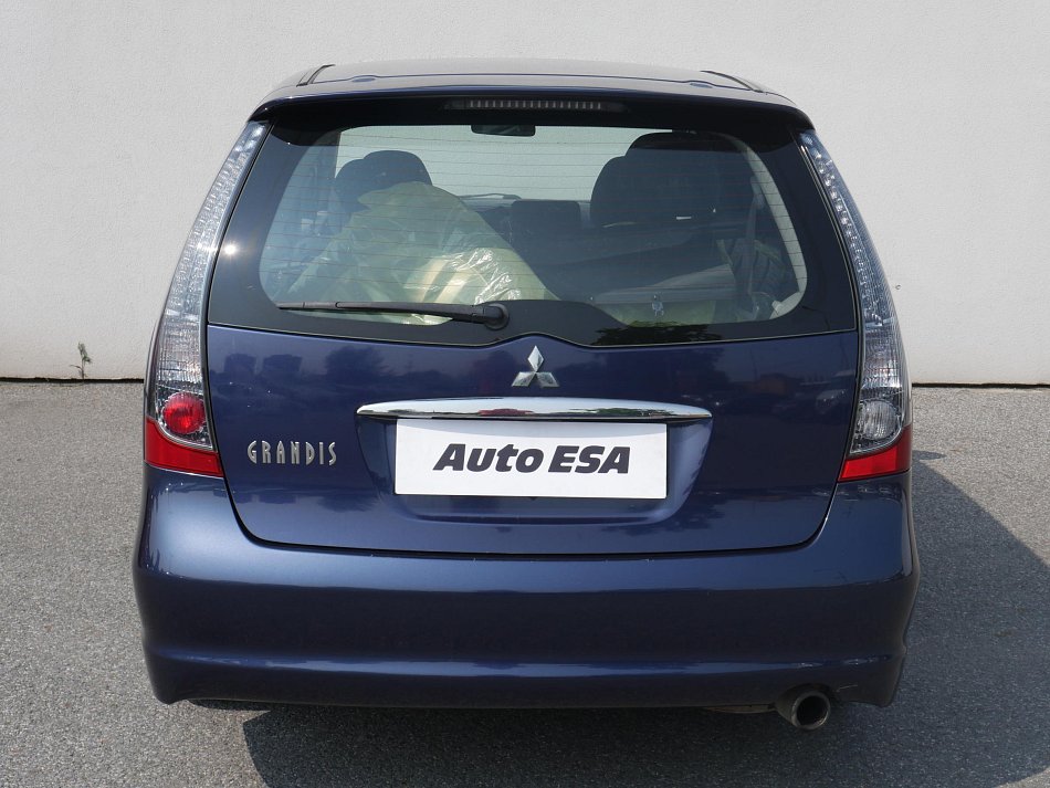 Mitsubishi Grandis 2.4 MIVEC 