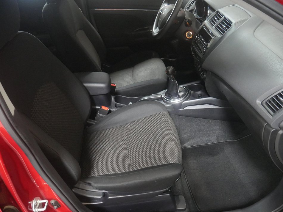 Mitsubishi ASX 1.6 i 