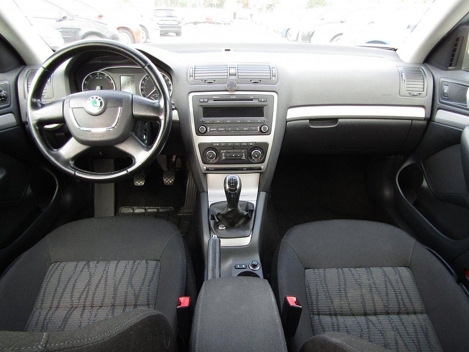 Škoda Octavia II 1.6i 